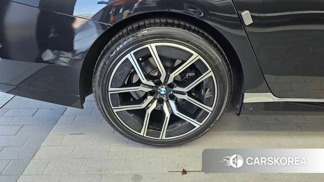 BMW 7 Series (G70) id 4427593 из Кореи 30