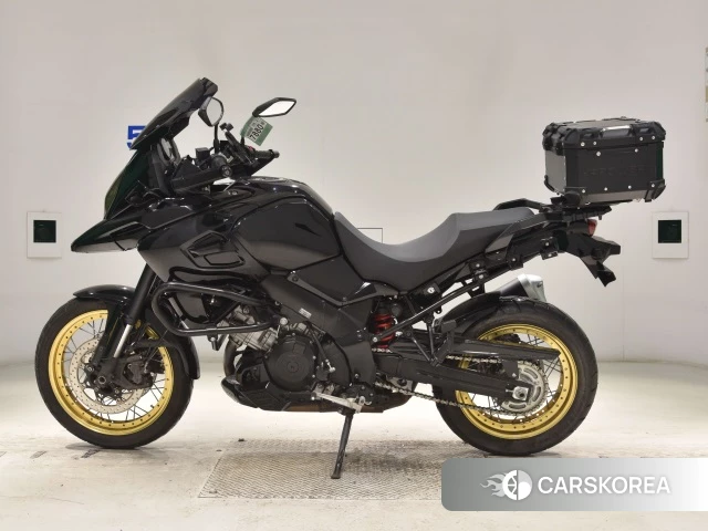 Проданный Suzuki V-STROM 1000XT 2019 из Японии, фото 2