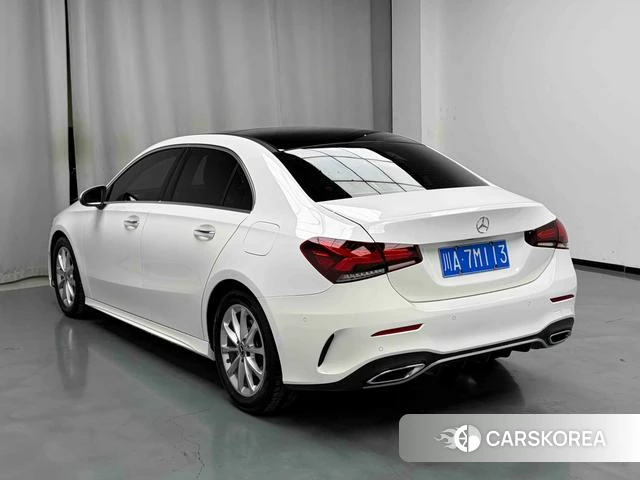 Mercedes-Benz Class A 2022 Белый из Китая, фото 4