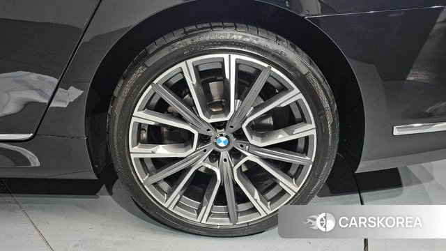 BMW 7 Series (G11) id 3800273 из Кореи 14