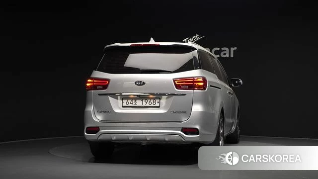 Kia The New Carnival id 4689456 из Кореи 14