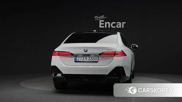 BMW 5 Series (G60) id 4487807 из Кореи 28