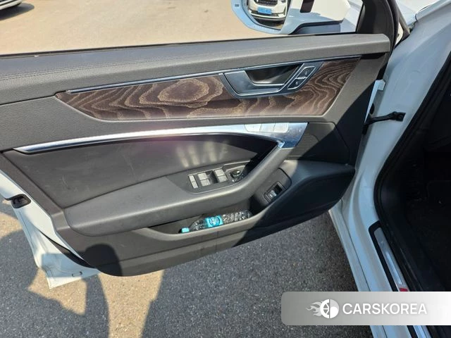 Audi A6 (C8) 2020 Белый из Кореи, фото 6