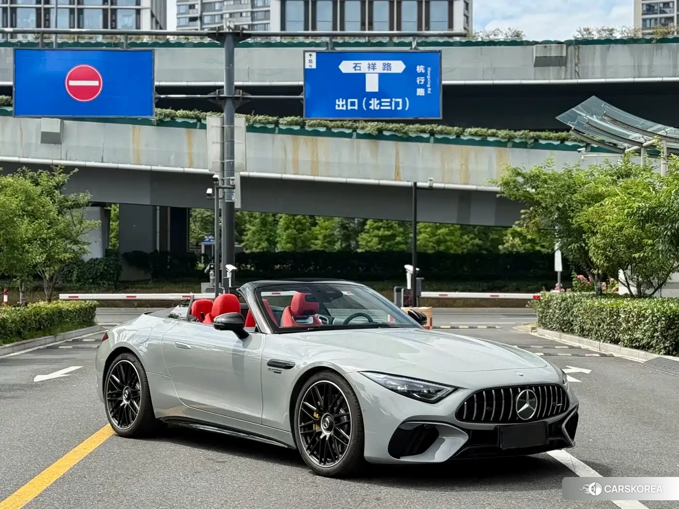 Mercedes-Benz SL-class AMG 2025 Silver/gray из Китая, фото 4