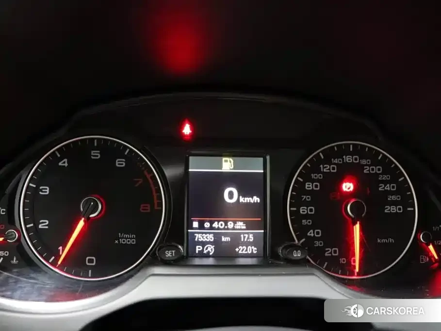 Audi Q5L id 4583711 из Китая 13