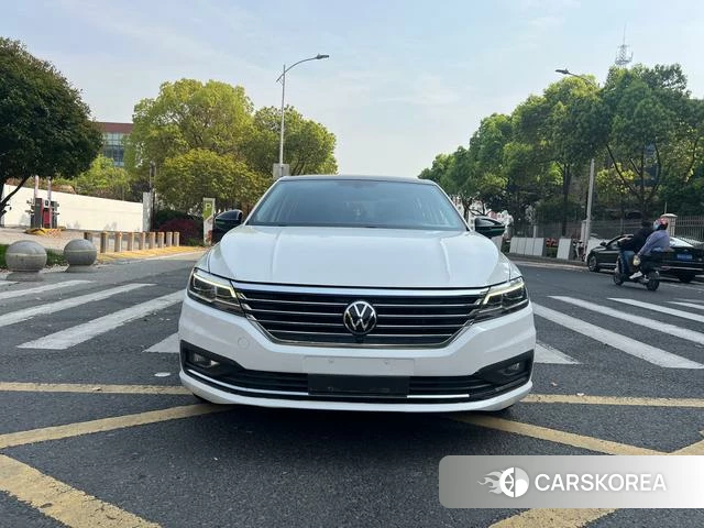 Volkswagen Lavida 2021 Белый из Китая, фото 4