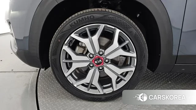 Kia Seltos id 3754013 из Кореи 14
