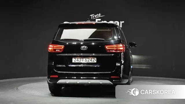 Kia The New Carnival id 3291689 из Кореи 14