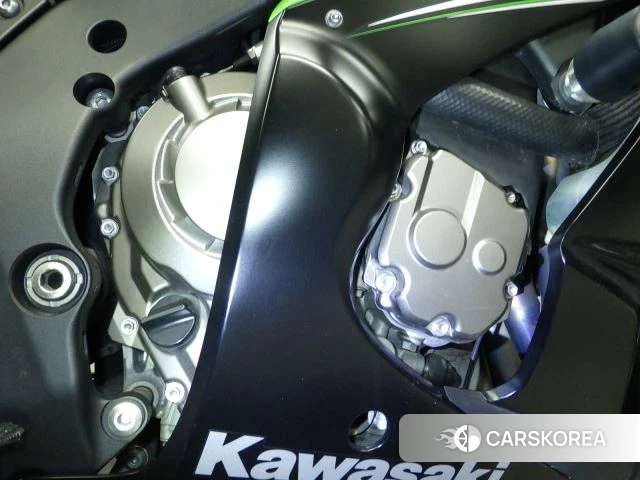 Engine photo