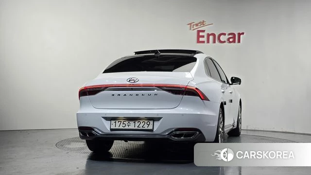 Hyundai The New Grandeur IG id 4618721 из Кореи 30