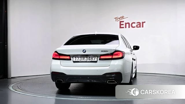BMW 5 Series (G30) id 4894082 из Кореи 26