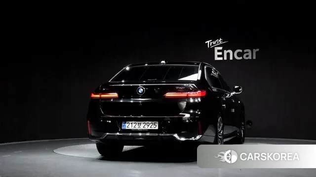 BMW 7 Series (G70) id 3471923 из Кореи 14