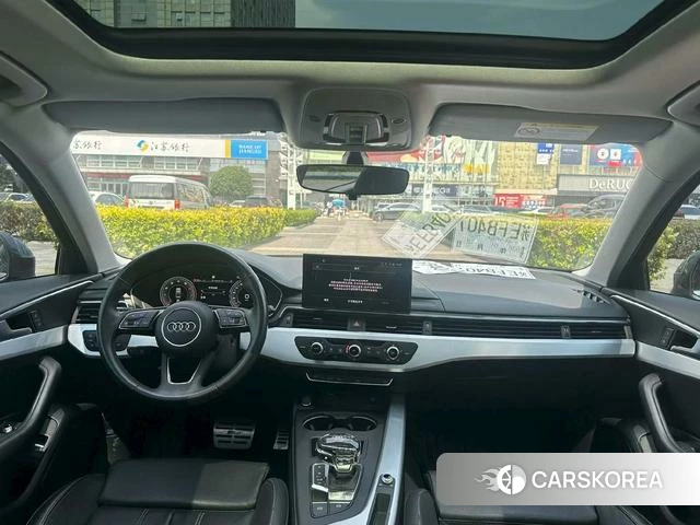 Audi A4L 2021 Серебристо-серый из Китая, фото 4