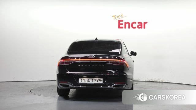 Hyundai The New Grandeur IG id 4325161 из Кореи 26