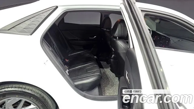 Hyundai The New Avante (CN7) id 2676179 из Кореи 14