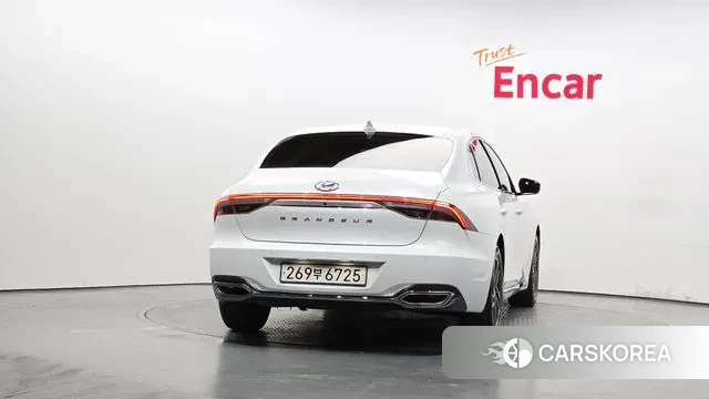 Hyundai The New Grandeur IG id 3421968 из Кореи 14