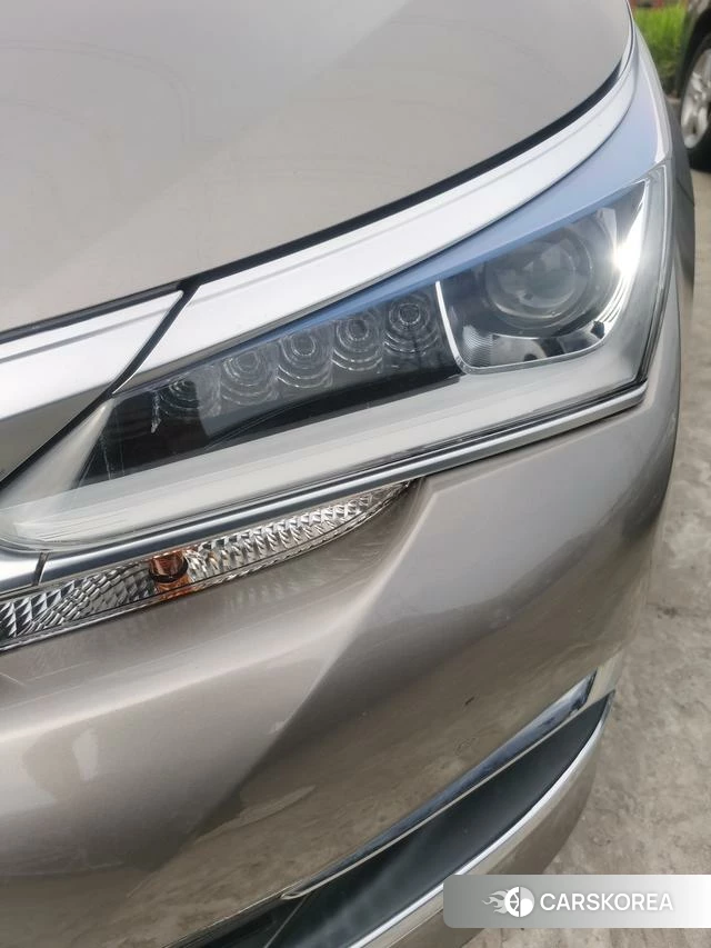 Toyota Corolla id 4242388 из Китая 21