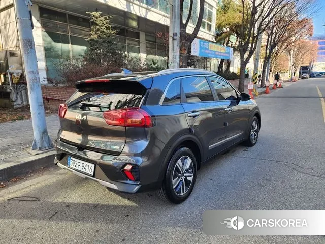 Kia The New Niro id 3551368 из Кореи 14