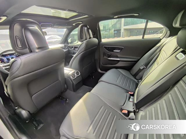 Mercedes-Benz Class C 2022 Белый из Китая, фото 4