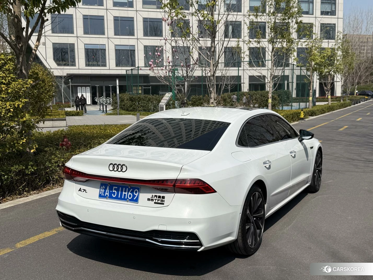 Audi A7L 2022 Белый из Китая, фото 4