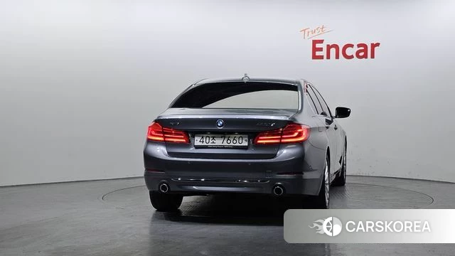 BMW 5 Series (G30) id 3795802 из Кореи 14