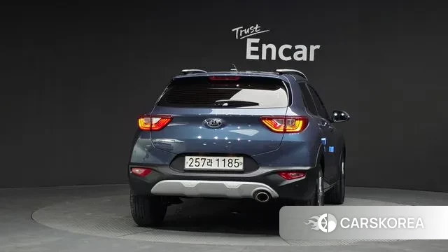 Kia Stonic id 3631303 из Кореи 14