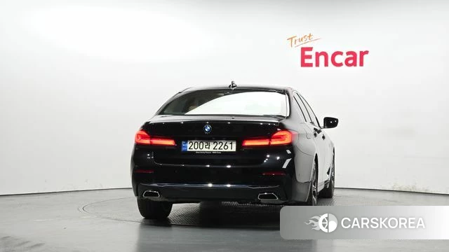 BMW 5 Series (G30) id 3852355 из Кореи 14