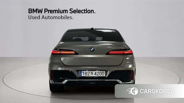 BMW 7 Series (G70) id 3644055 из Кореи 14