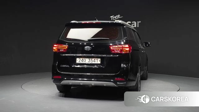 Kia The New Carnival id 3937083 из Кореи 14