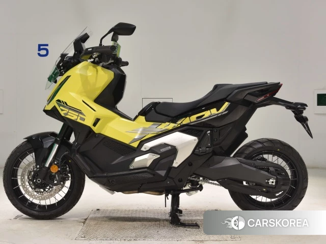 Проданный Honda X-ADV 750 2026 из Японии, фото 2