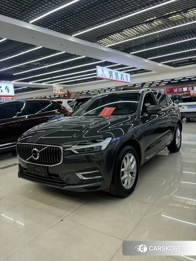 Volvo XC60 2019 Темно-серый из Китая, фото 4