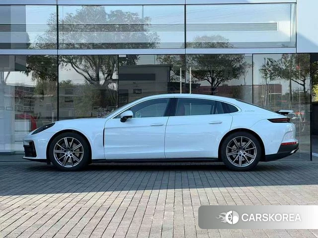 Porsche Panamera 2025 Белый из Китая, фото 6