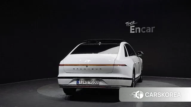 Hyundai Grandeur (GN7) id 3586122 из Кореи 14
