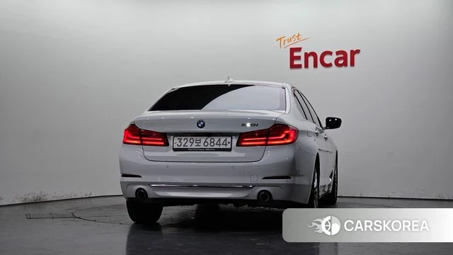 BMW 5 Series (G30) id 4619947 из Кореи 25