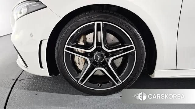 Mercedes-Benz A-Class W177 id 3385096 из Кореи 14