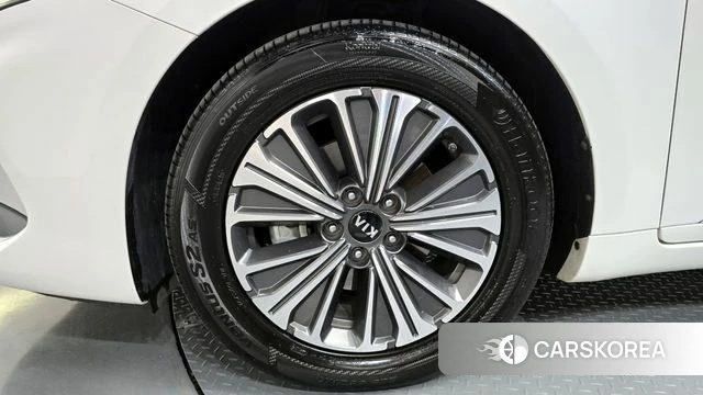 Kia K7 Premier Hybrid id 4268902 из Кореи 27