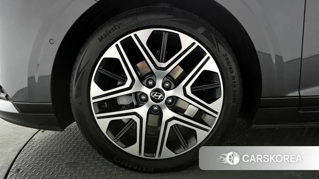 Hyundai Grandeur Hybrid (GN7) id 3896867 из Кореи 14