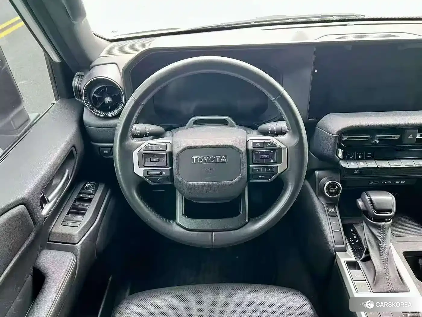 Toyota Prado 2024 Белый из Китая, фото 4