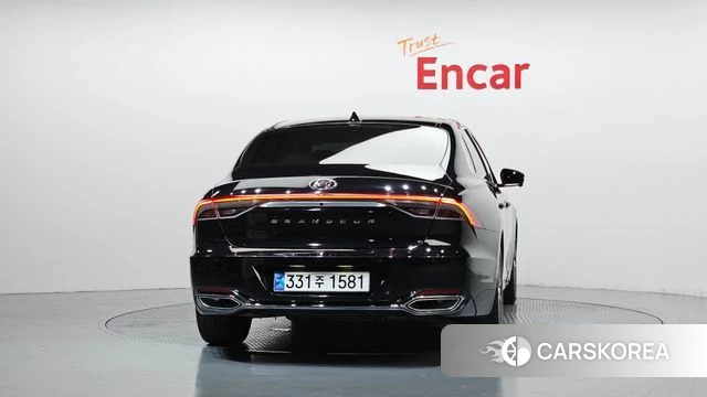Hyundai The New Grandeur IG id 4613788 из Кореи 24