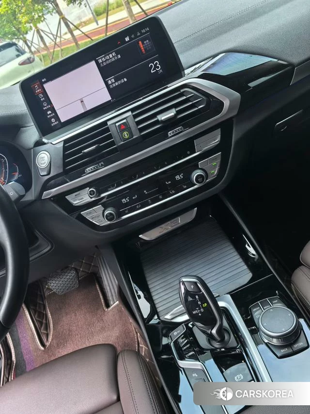 BMW X3 id 3890746 из Китая 4