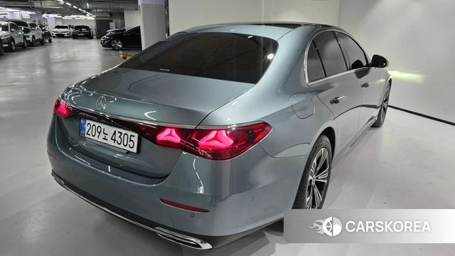 Mercedes-Benz E-Class W214 id 4185693 из Кореи 14