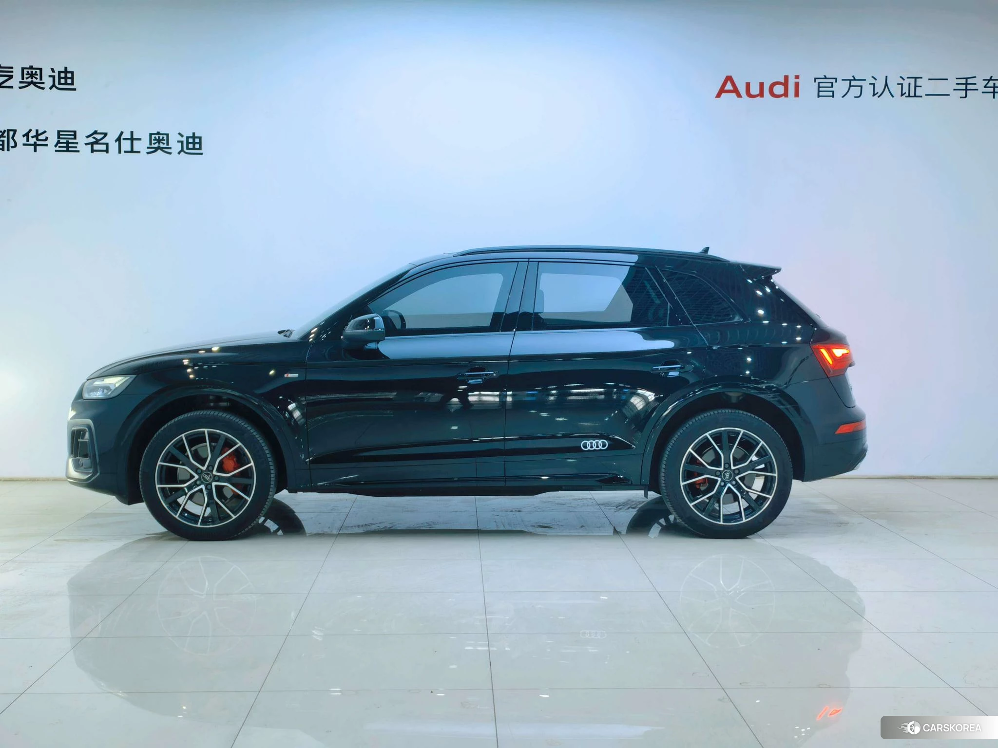 Audi Q5L id 4420760 из Китая 12