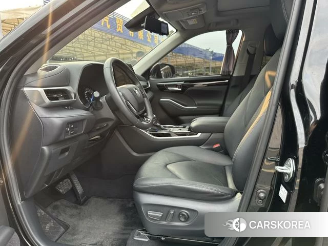 Toyota Highlander 2023 Черный из Китая, фото 4