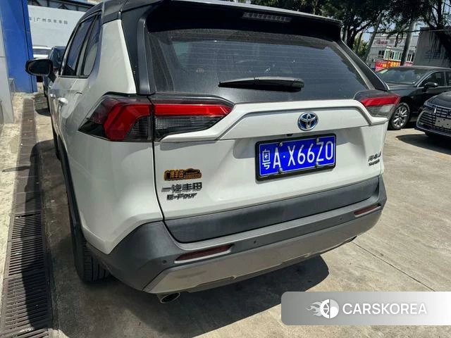 Toyota RAV4 Rongfang 2022 Белый из Китая, фото 4