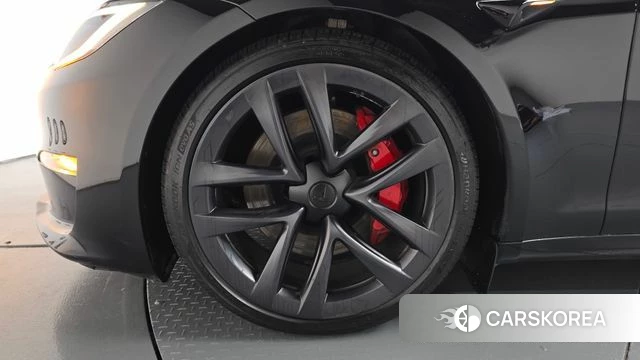 Tesla Model S id 4834899 из Кореи 29