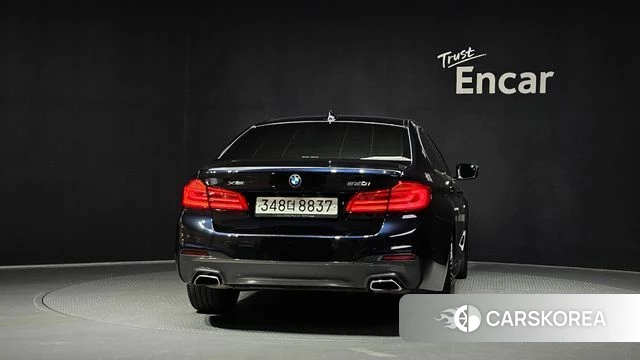 BMW 5 Series (G30) id 4435190 из Кореи 14