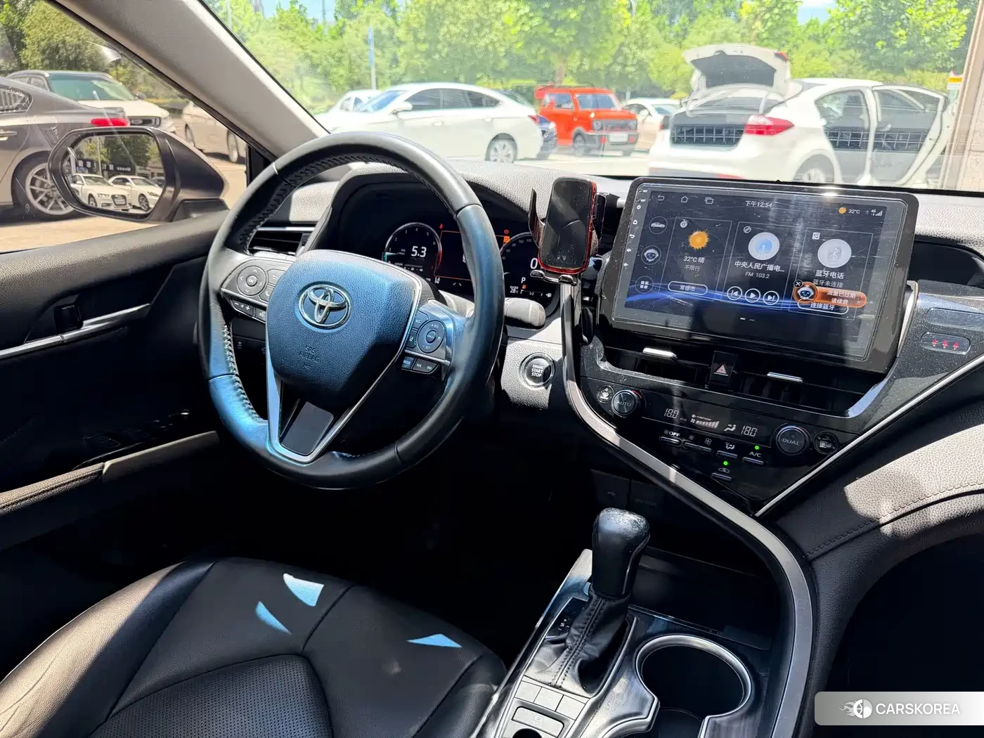 Toyota Camry 2022 Silver/gray из Китая, фото 5