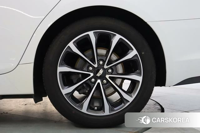 Cadillac CT5 id 3957705 из Китая 14