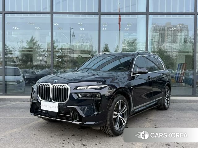 BMW X7 2024 Черный из Китая, фото 4