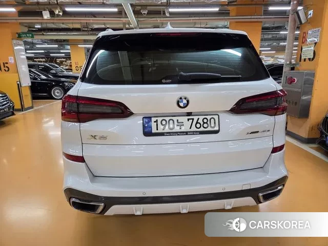 BMW X5 (G05) 2021 Жемчужный цвет из Кореи, фото 5